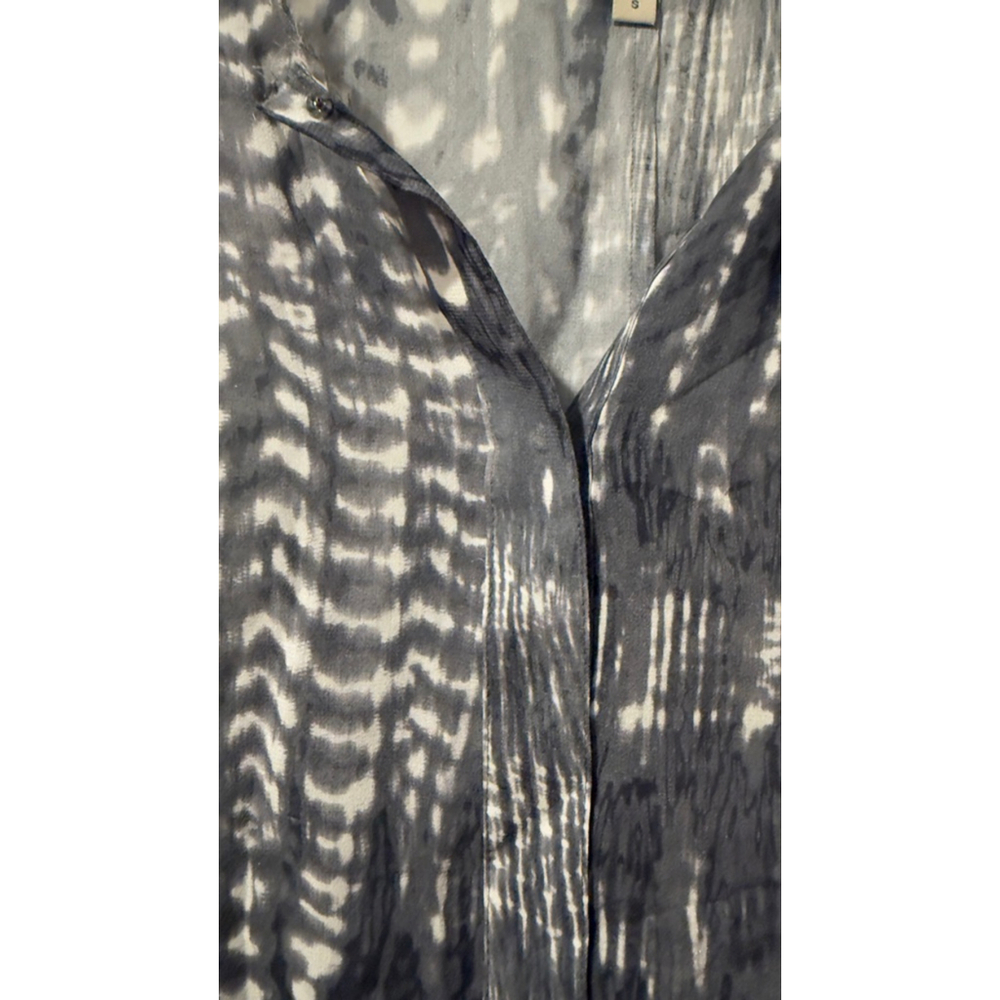 Women's Go Silk Blouse S gray Cream Washable Silk - Picture 4 of 9